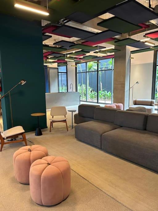 Apartamento - Metro Republica