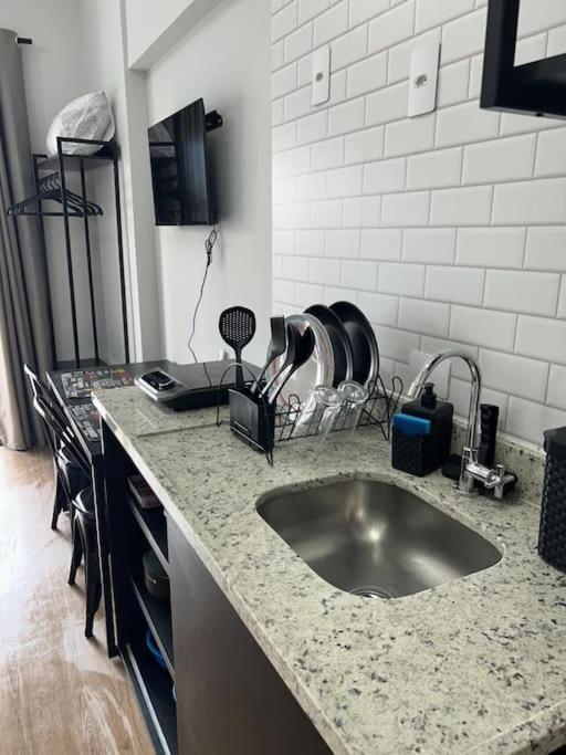 Apartamento - Metro Republica *